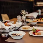 Wellness & Kaskady 4* Sliač