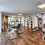 Wellness & Kaskady Hotel
