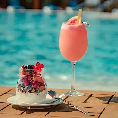 Wellness & Kaskady Otel Sliač