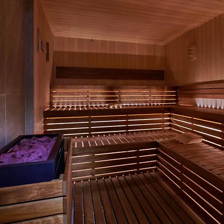 Wellness & Kaskady Otel