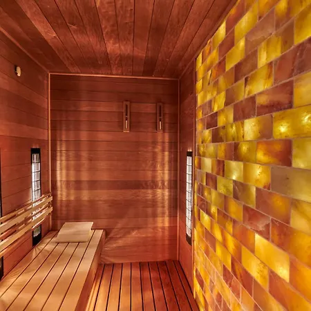 Wellness & Kaskady Hotel 4*