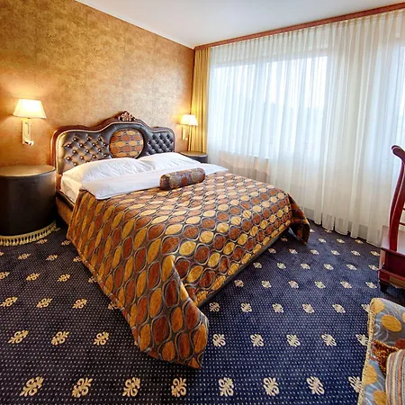 Wellness & Kaskady Hotel