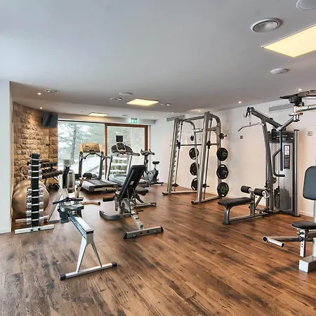 Wellness & Kaskady Otel