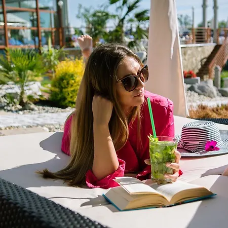 Wellness & Kaskady 4* Sliač