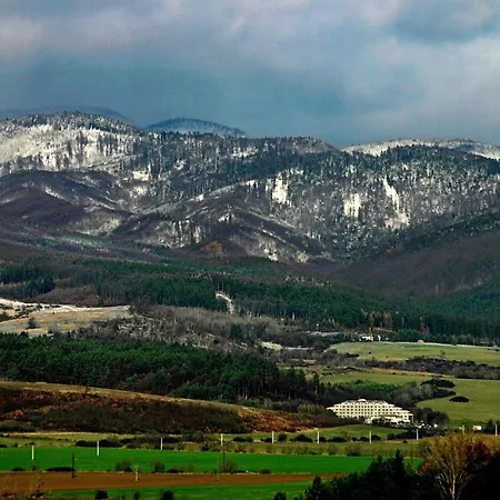 Wellness & Kaskady Sliač