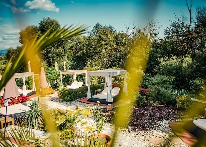 Otel Wellness & Kaskady Sliač