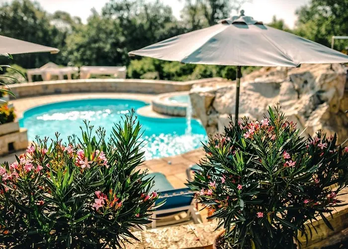 Wellness & Kaskady Otel