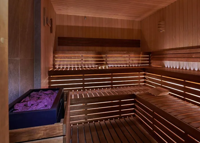 Wellness & Kaskady Otel