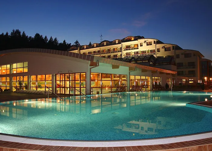 Wellness & Kaskady 4* Sliač