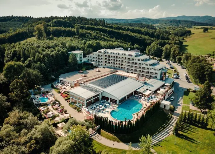 Otel Wellness & Kaskady 4*